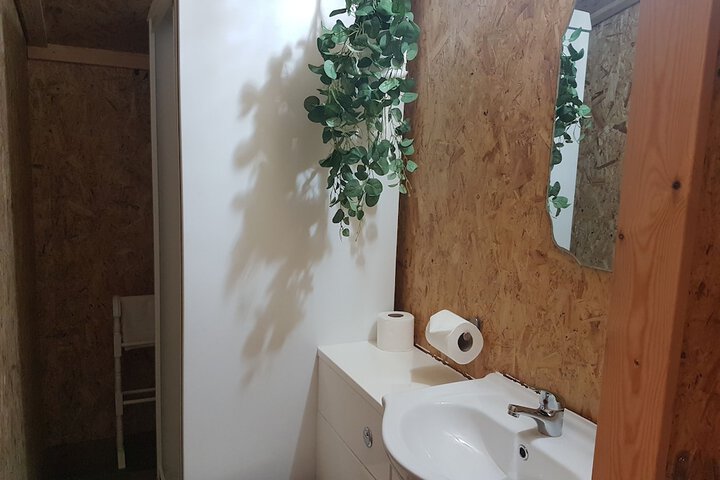 Room 93 of 135