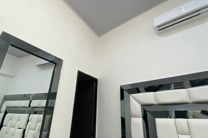 Room 15 of 26