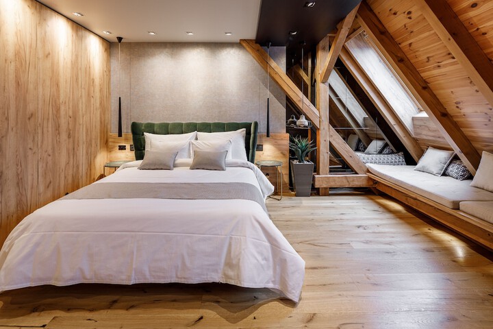 Room 21 of 50