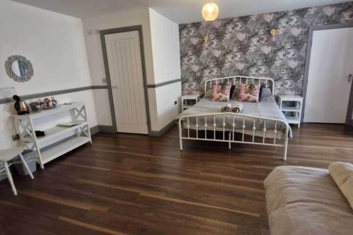 Room 114 of 263