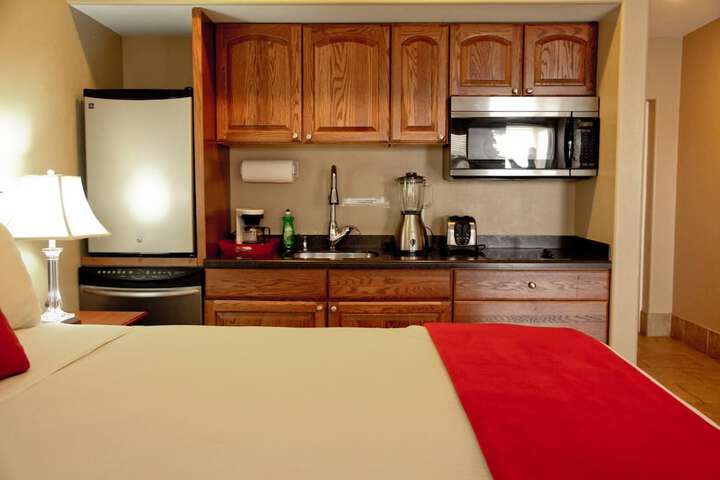 Room 10 of 28
