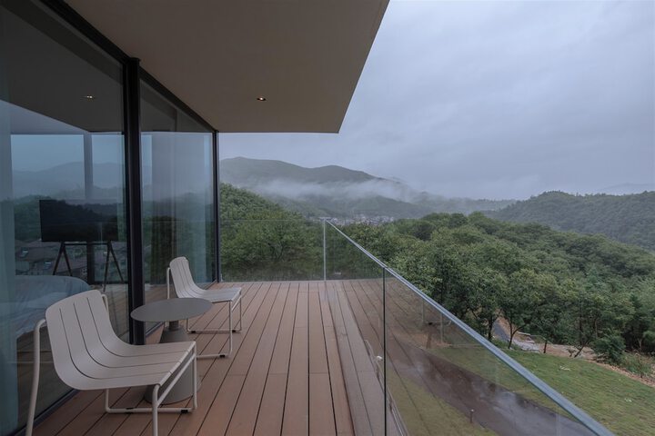 Terrace/Patio 92 of 218