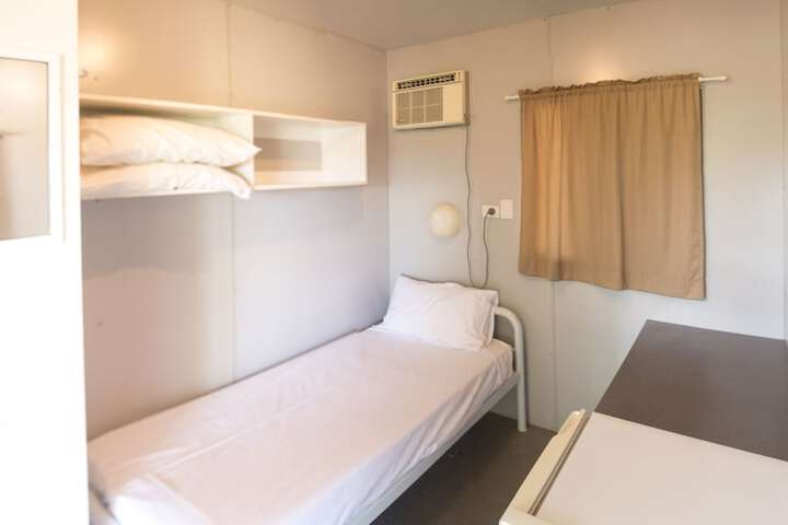 Room 2 of 40