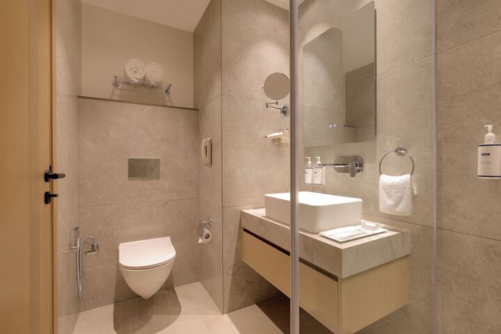 Room 20 of 40