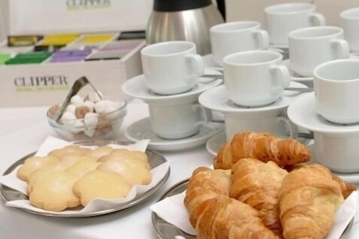 Breakfast/Coffee Service 11 of 36