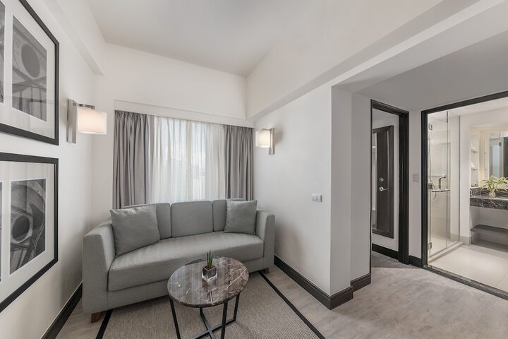 Room 8 of 26