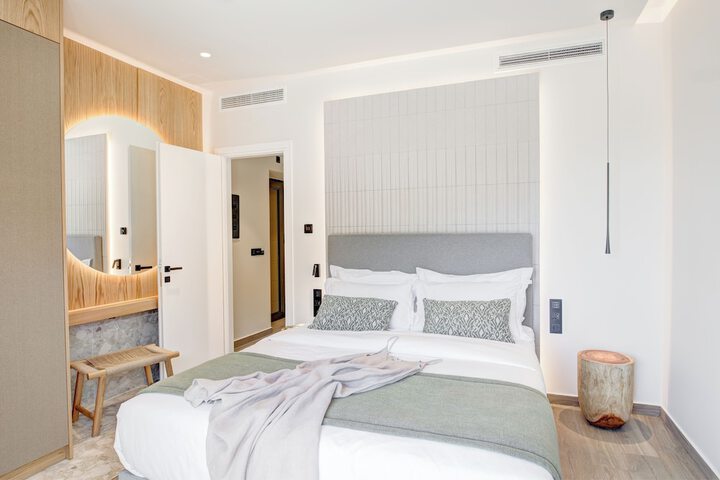 Room 15 of 45