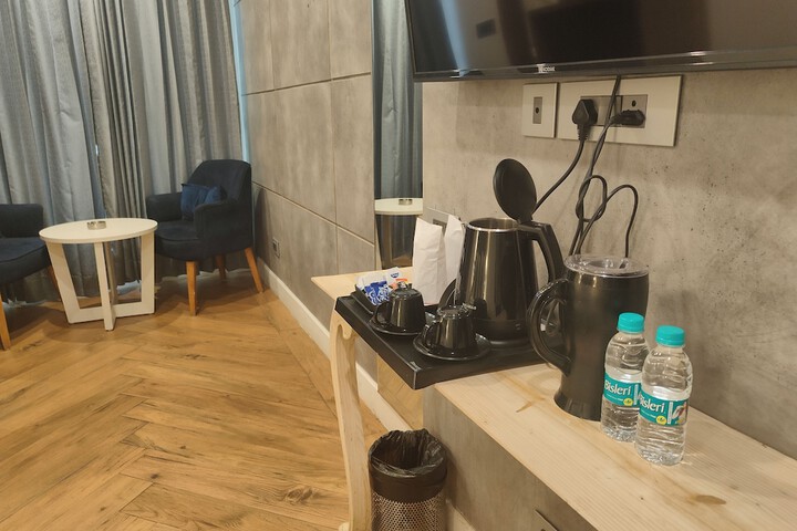 Room 19 of 53