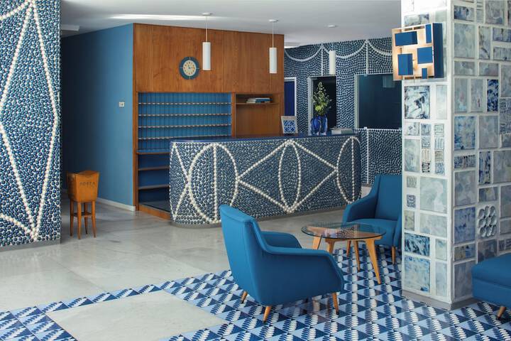Guest Lobby