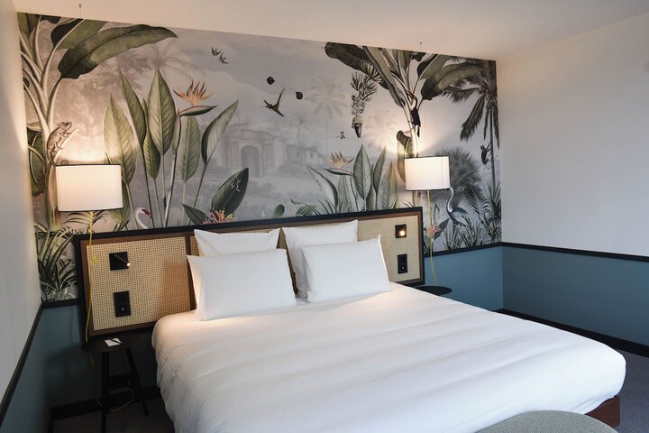 Room 7 of 87