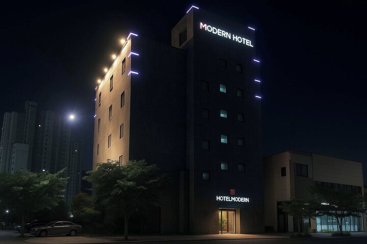 Hotel 84 of 85