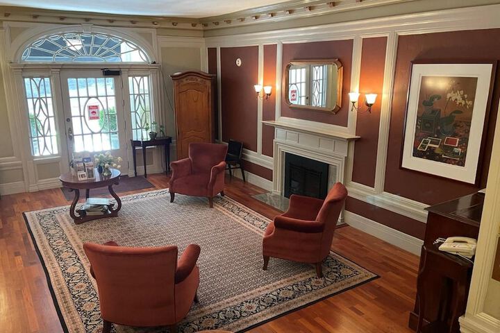 Room 14 of 21