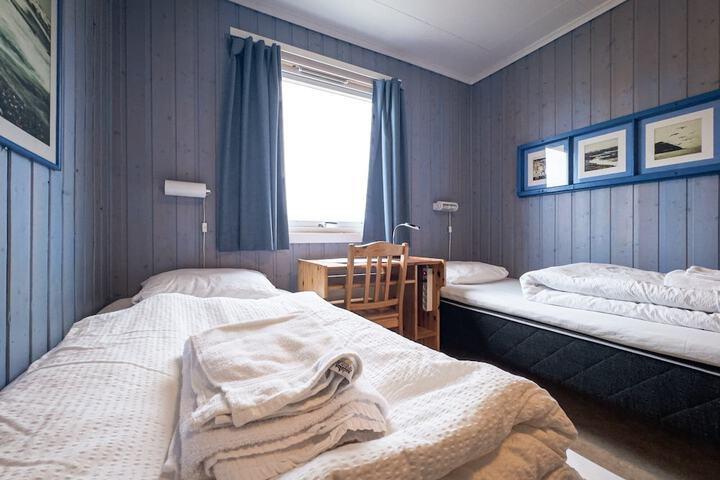 Room 12 of 51