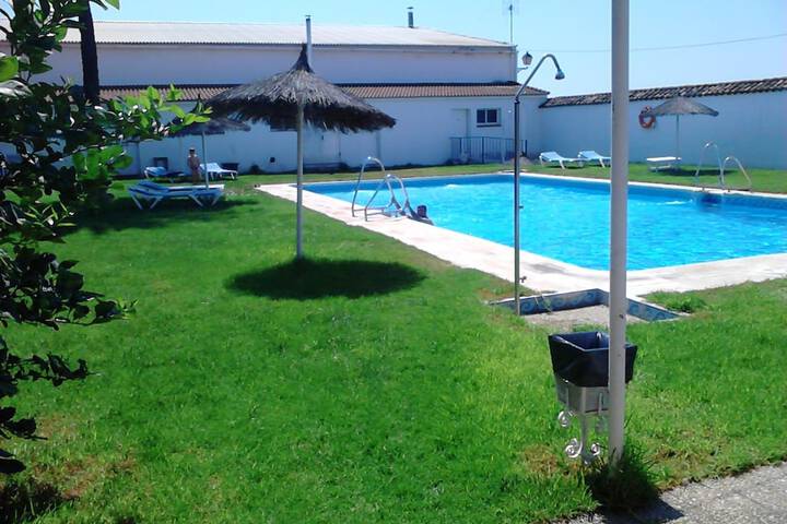 Pool 10 of 20