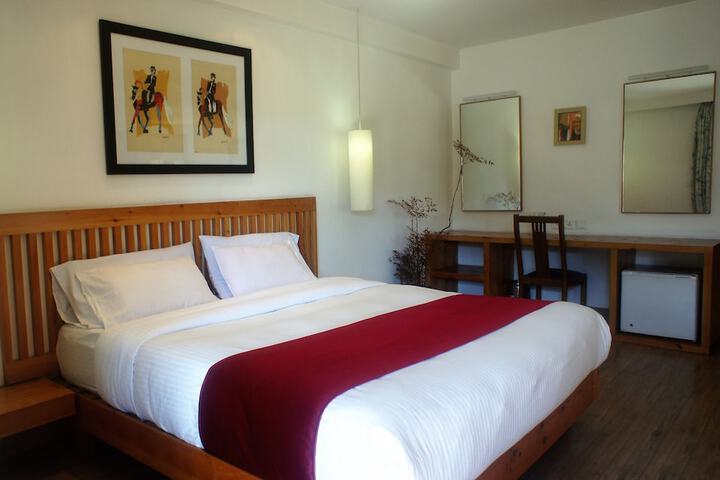 Room 3 of 24