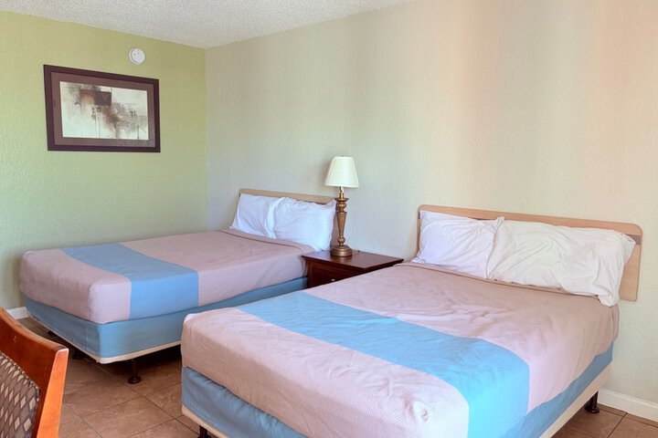 Room 5 of 27