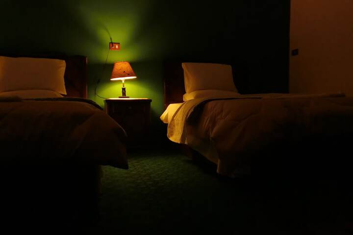 Room 5 of 17