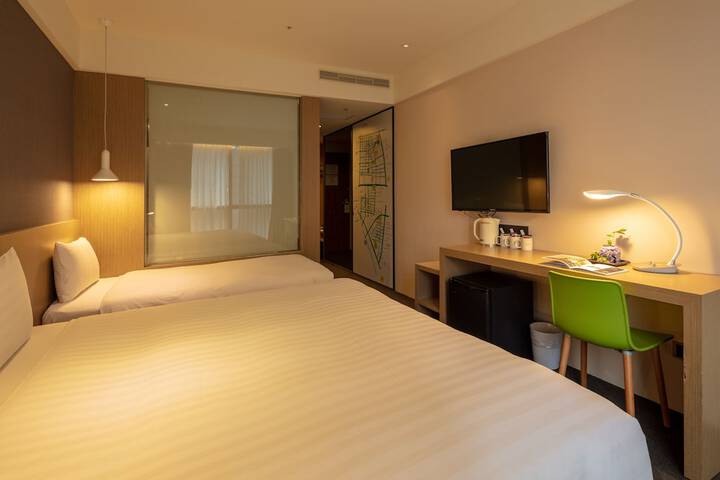 Room 18 of 72
