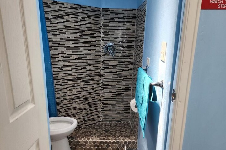 Room 17 of 20