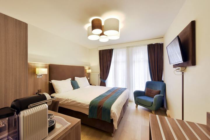 Room 43 of 86