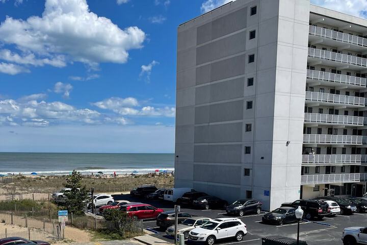 Beach/ocean view