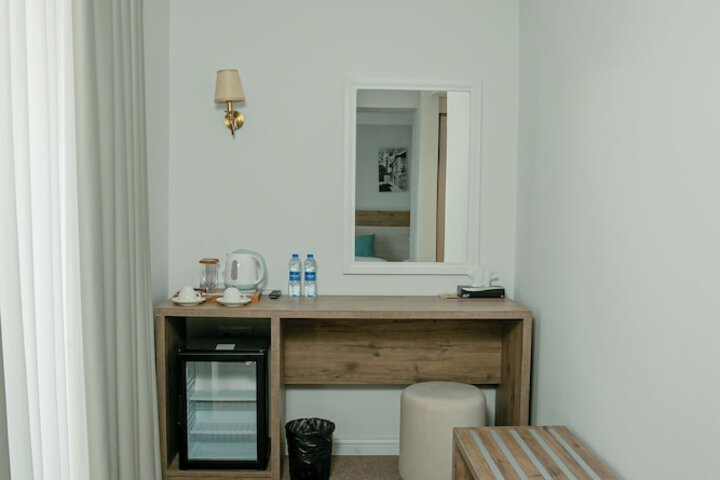 Room 3 of 39