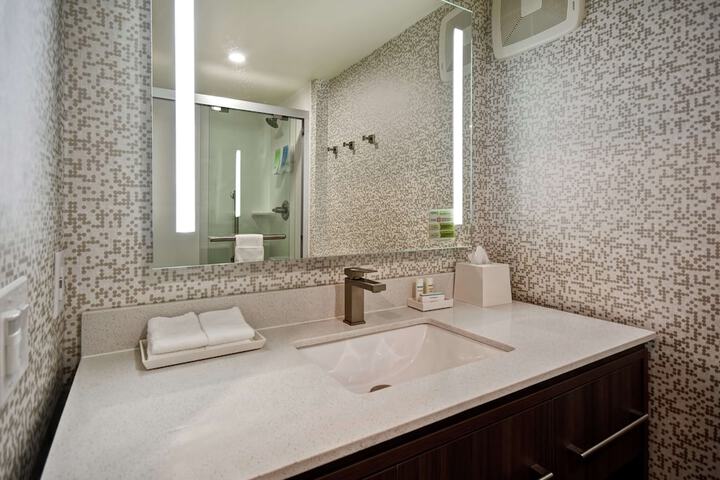 Bathroom shower