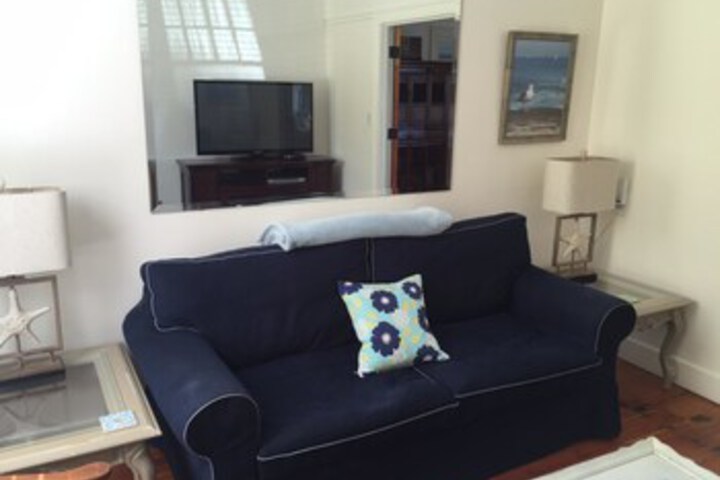 Room 6 of 21