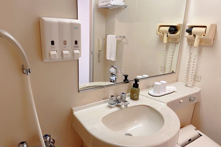 Room 20 of 43