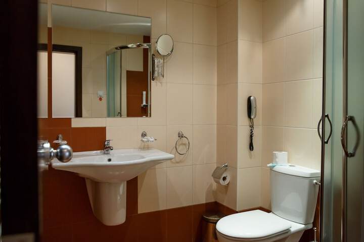 Room 22 of 59