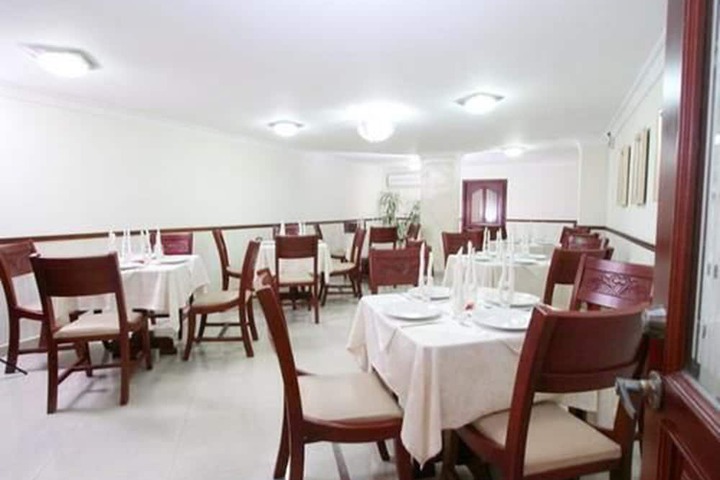 Dining Photos
