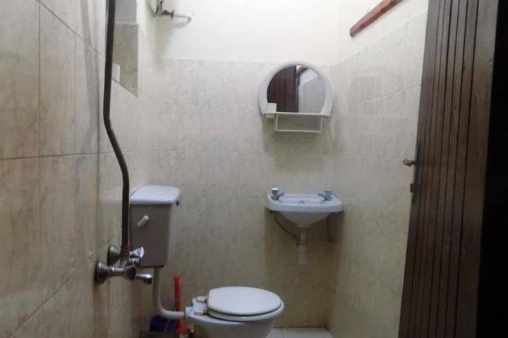 Room 19 of 32