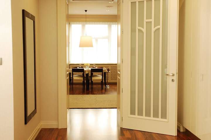 Room 4 of 70