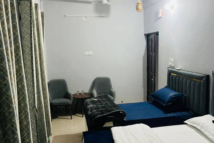 Room 7 of 15