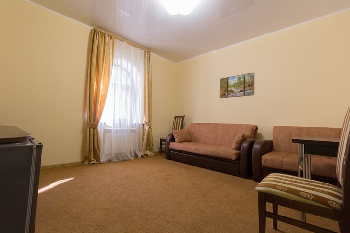 Room 25 of 89
