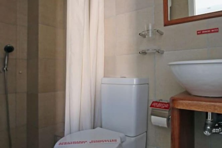 Clean Restrooms