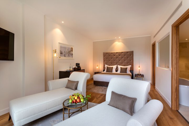Room 18 of 57