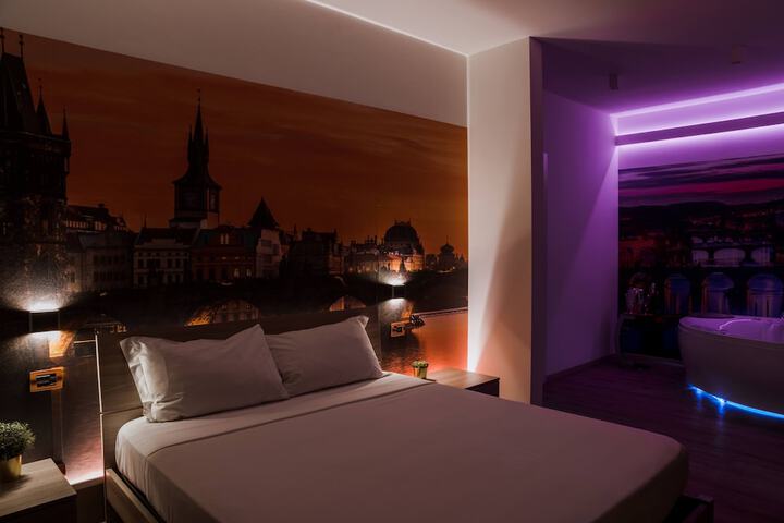 Room 45 of 71