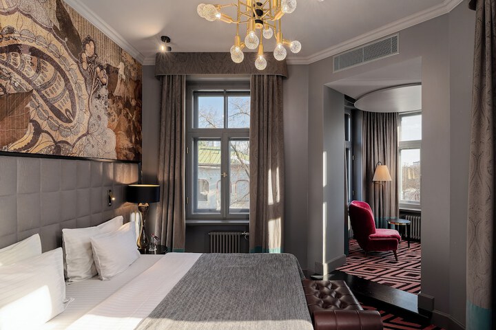 Room 32 of 91