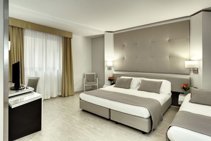 Room 6 of 26
