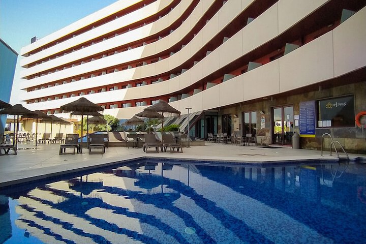 Pool Hotel