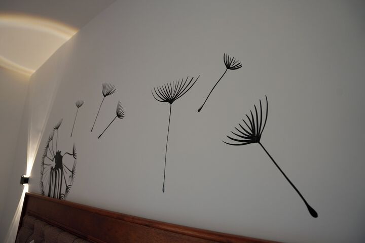 Room 82 of 182