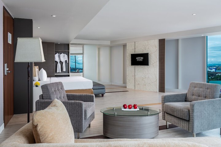 Room 8 of 39