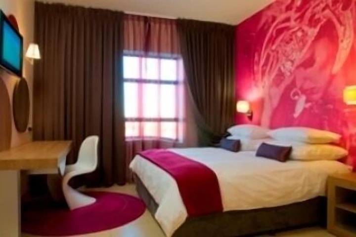 Room 16 of 47