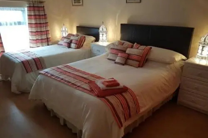 Room 5 of 28