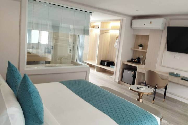 Room 74 of 171