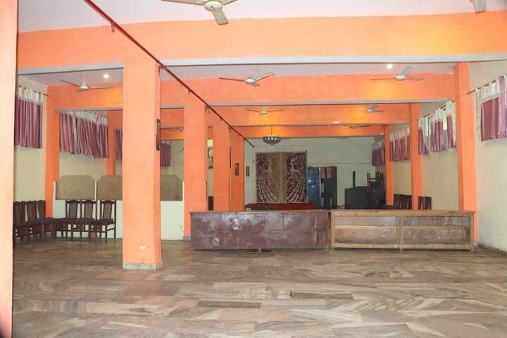 Ballroom/Hall 25 of 35