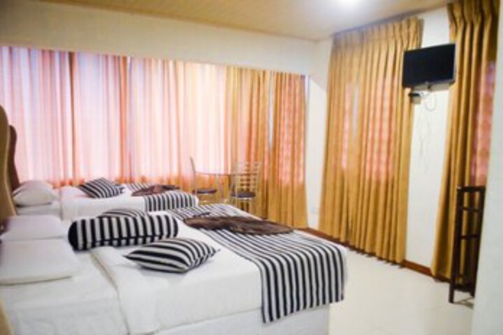 Room 9 of 22