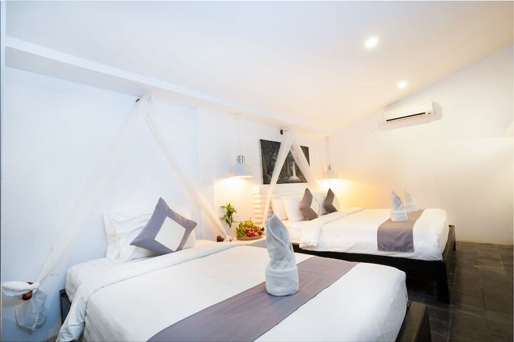 Room 15 of 90