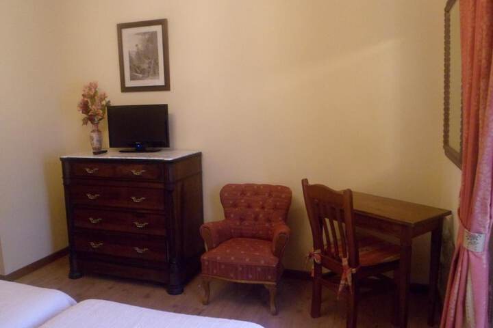 Room 15 of 65